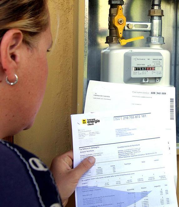 Aumenta l’inflazione Gas e luce più cari Spese di trasporto al top