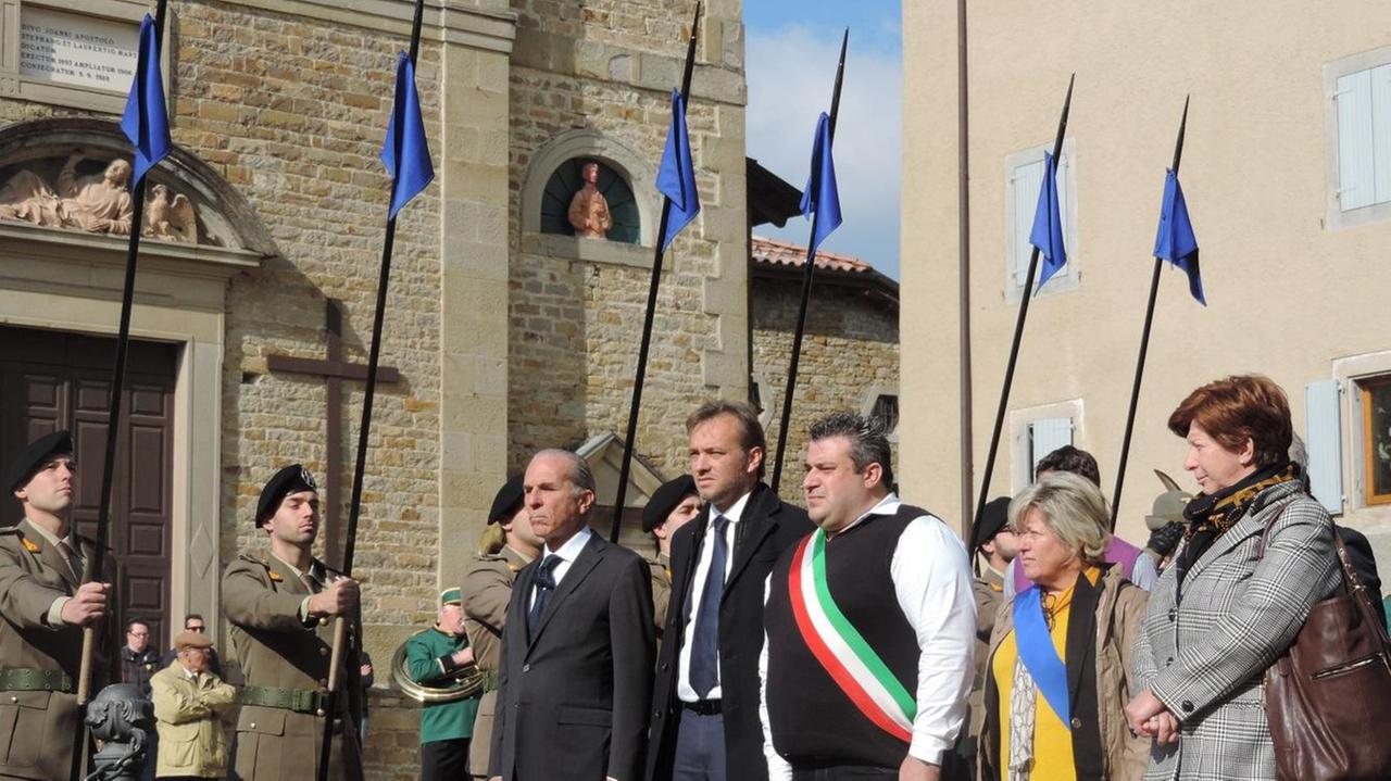 Il sindaco Fabio Braglia durante una commemorazione della strage di Monchio