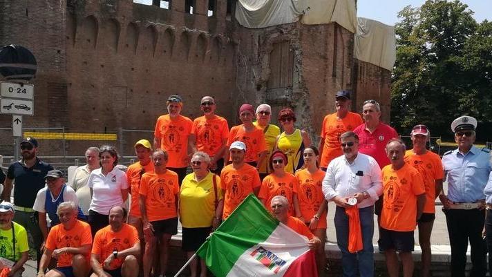 La corsa arancione attraversa la Bassa per la Memoria
