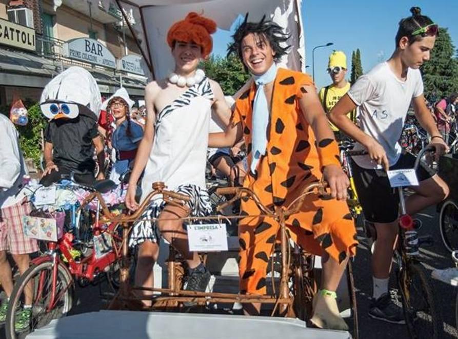 Spezzano, travestimenti goliardici per la Graziellata in Appennino 