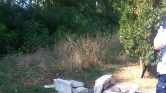 «Non solo vandalismo quei cippi distrutti»