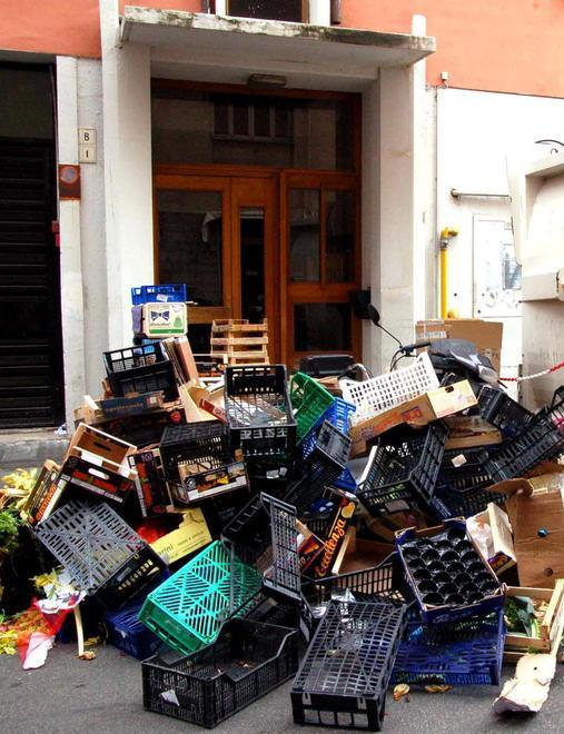 Cassonetto interrato in piazza Cavallotti «Ne stiamo discutendo» 