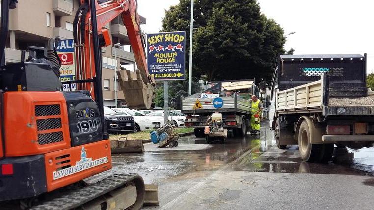 Tubo rotto Traffico in tilt e residenti senz’acqua