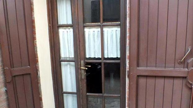 Svaligiano due villette in zona Salivoli e smurano la cassaforte
