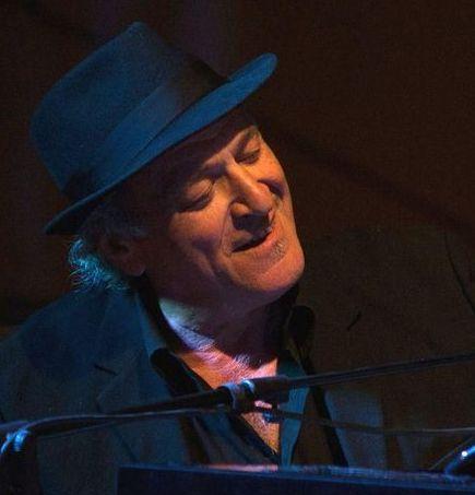 La canzone d’autore sul palco con Locasciulli