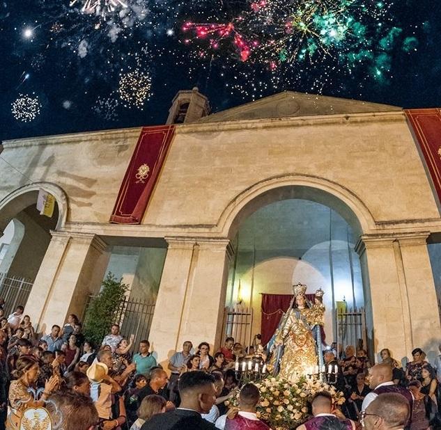 Un manto nuovo per la Madonna del Buon Cammino 