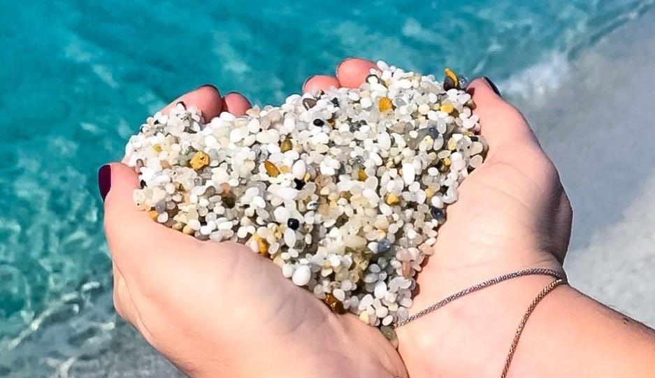 I chicchi di quarzo di Is Aruttas sono tra i più rubati dai turisti (foto Instagram @giusicasada)