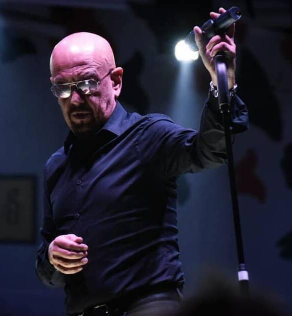 Elba, Enrico Ruggeri si racconta in un’intervista-concerto 