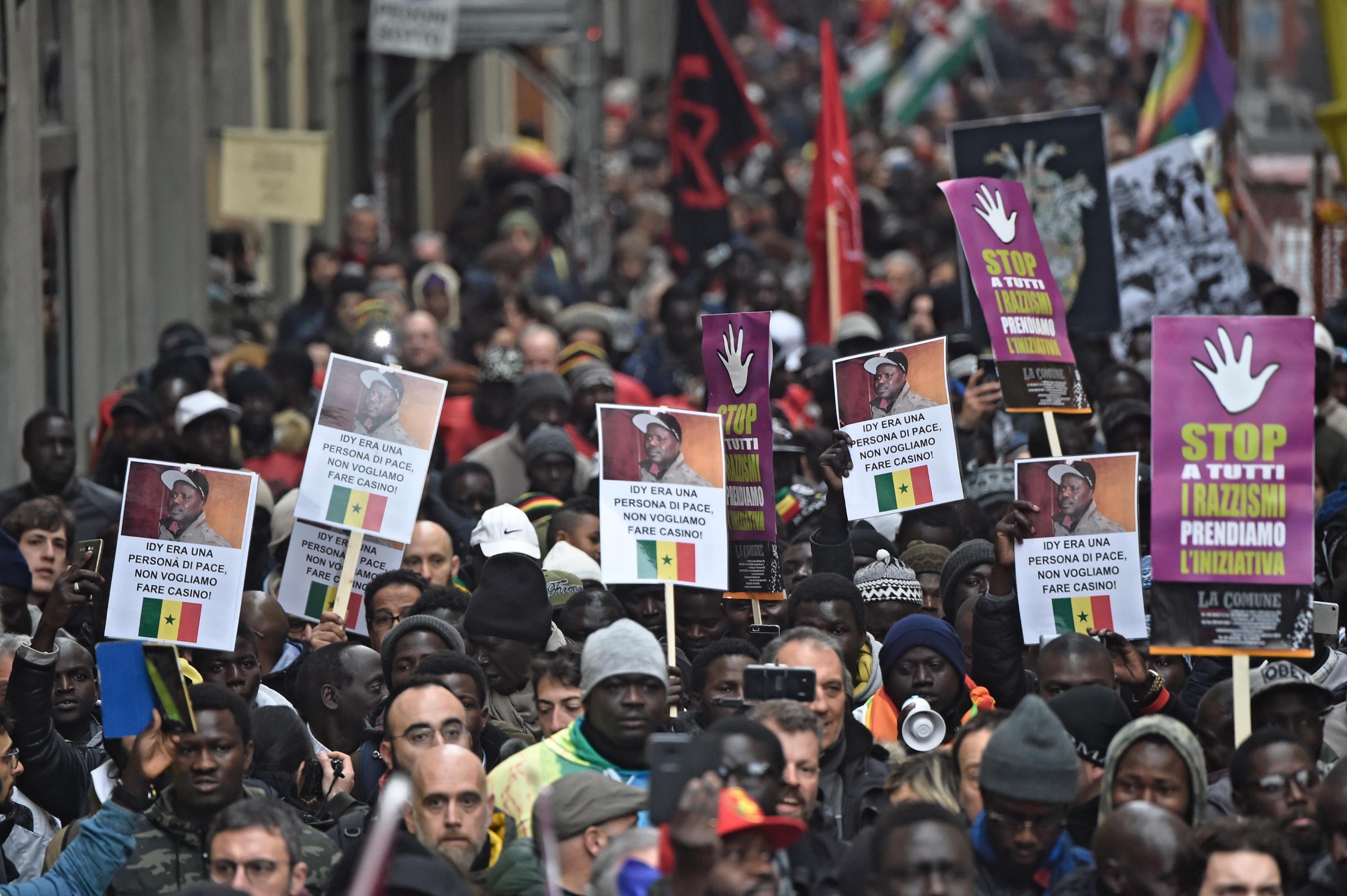 Una manifestazione contro il razzismo (foto archivio)