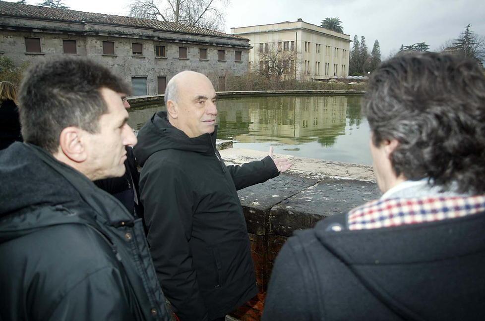 Il sopralluogo dell’architetto Massimiliano Fuksas alle Leopoldine nel gennaio 2007 (Foto Nucci)