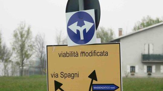 Massenzatico, cantiere infinito. Niente autobus fino a ottobre