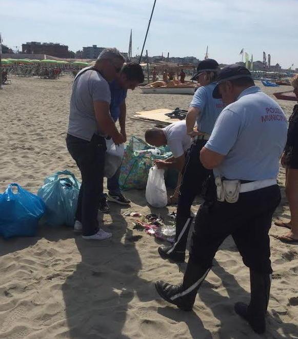 Sequestrati oltre 1500 articoli