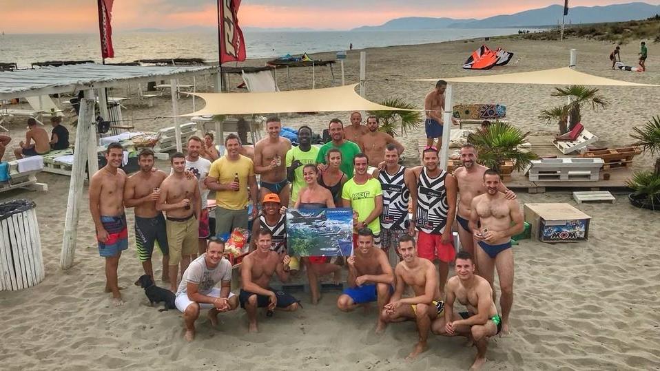 Un sabato a tutto kite per le Frecce Tricolori