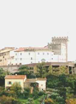 Un «mostro» di cemento per il castello 