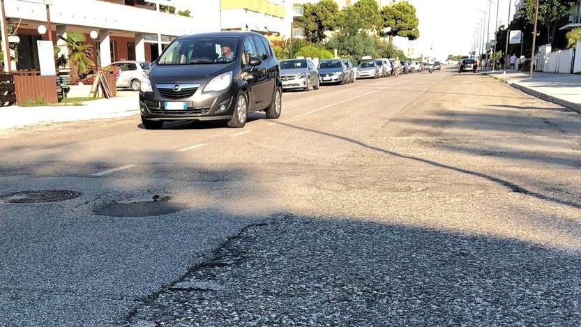Apre il cantiere in viale Inghilterra Strada da rifare