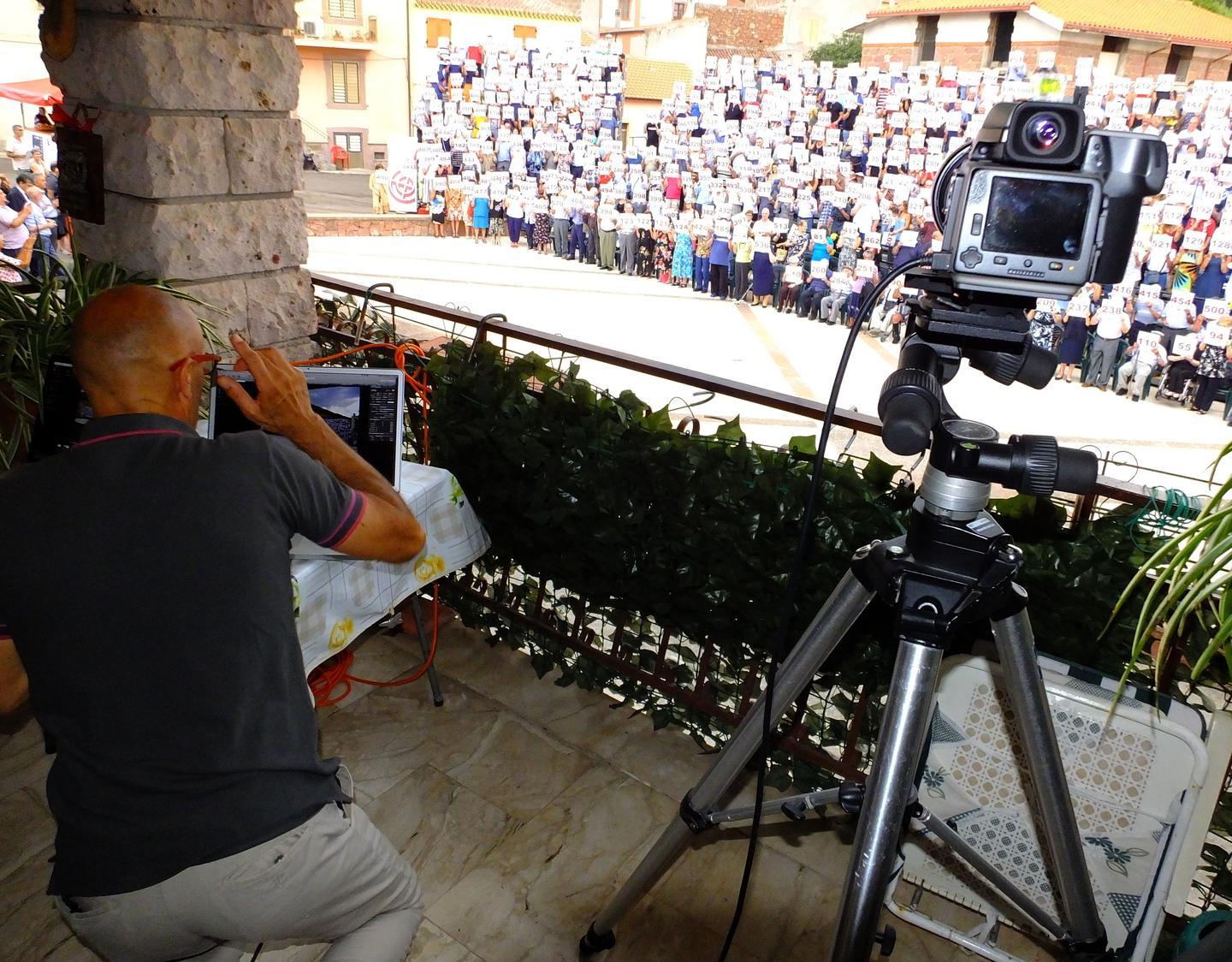 Marco Ceraglia realizza il mega ritratto di Banari
