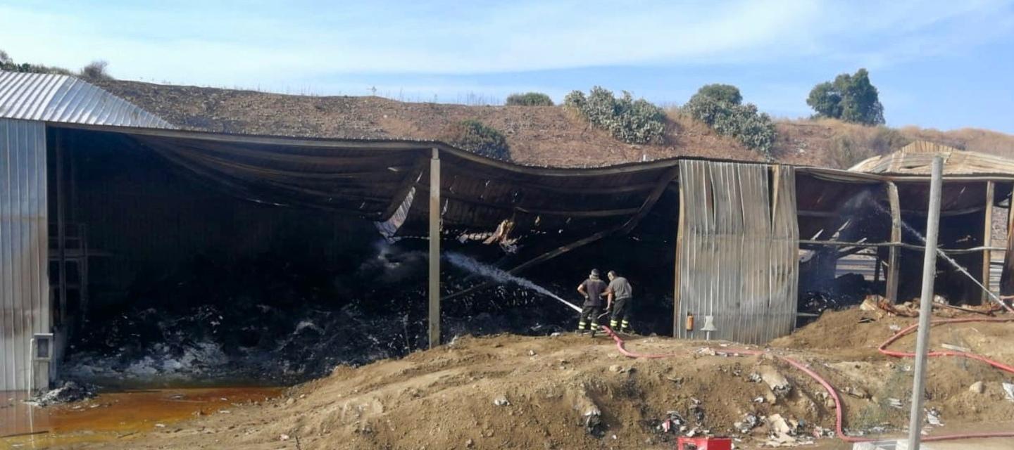 Quarto giorno di bonifica alla discarica 