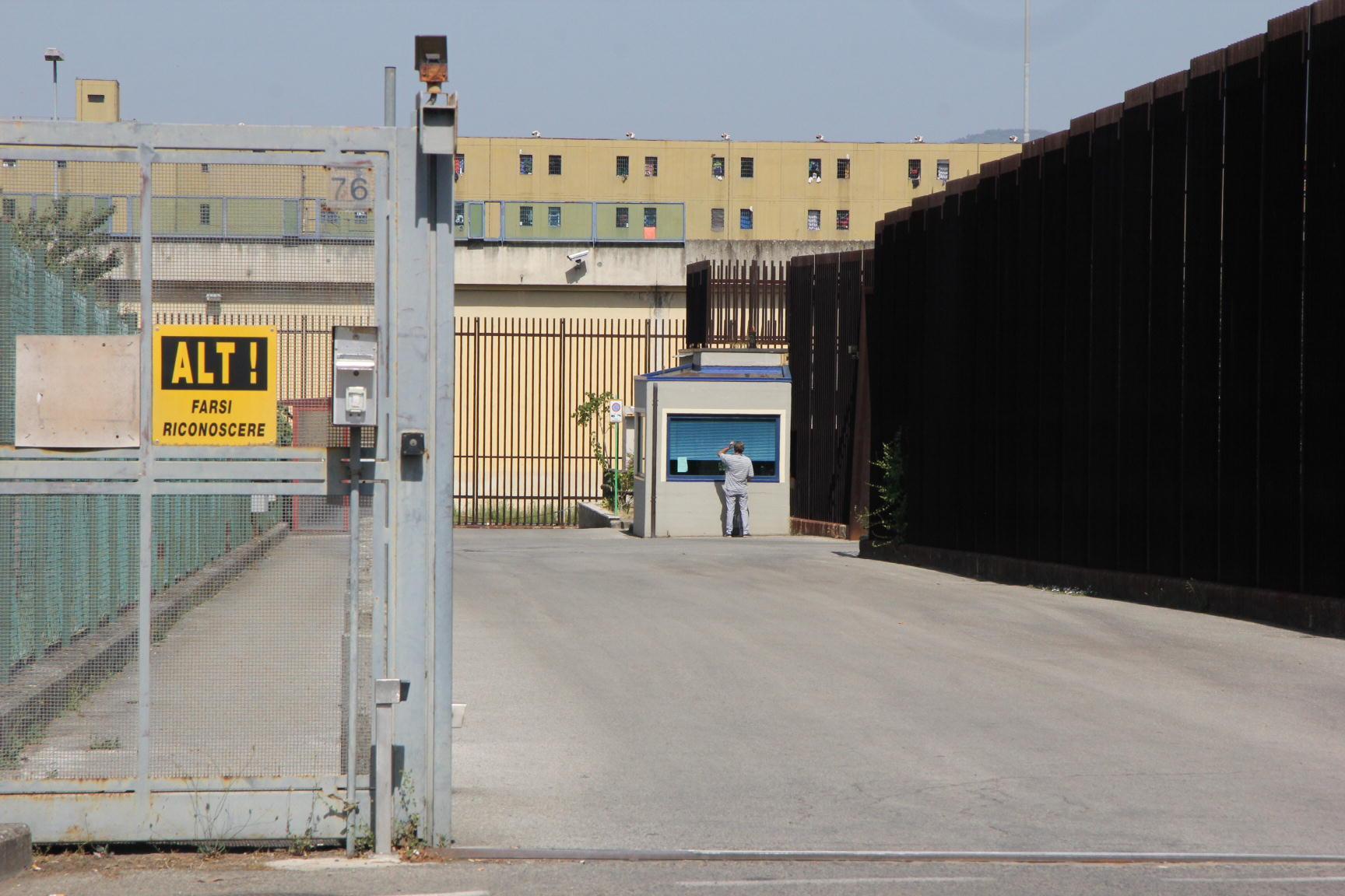 L'ingresso del carcere della Dogaia