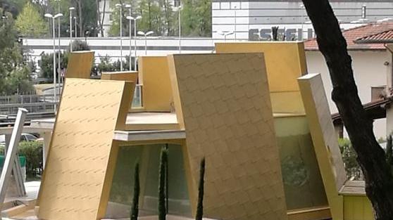 La sede della casa funeraria della Versilia "La Piramide"