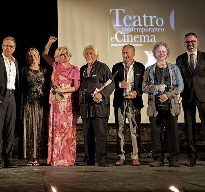 Il premio “Ombra della sera” a personaggi illustri 