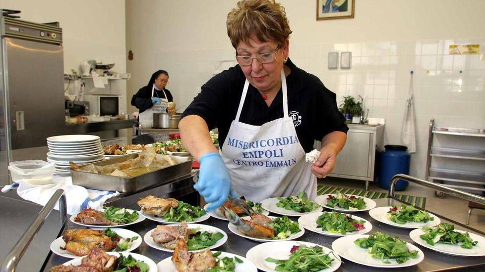 Pasti portati a casa d’estate per chi è solo e anziano
