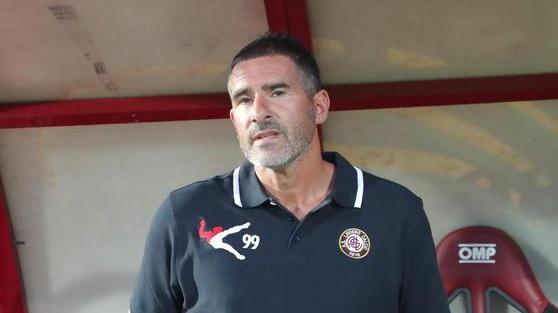 Livorno col cuore in gola Casertana domata ai rigori
