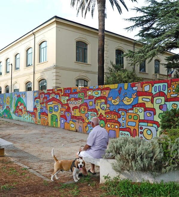 Nuovi giochi, riqualificare la piazza dei bambini 
