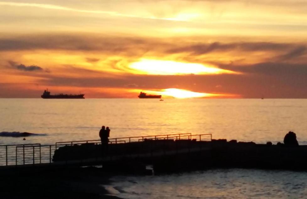 Amori e cuori il cielo è rosso al calasole dei Tre Ponti