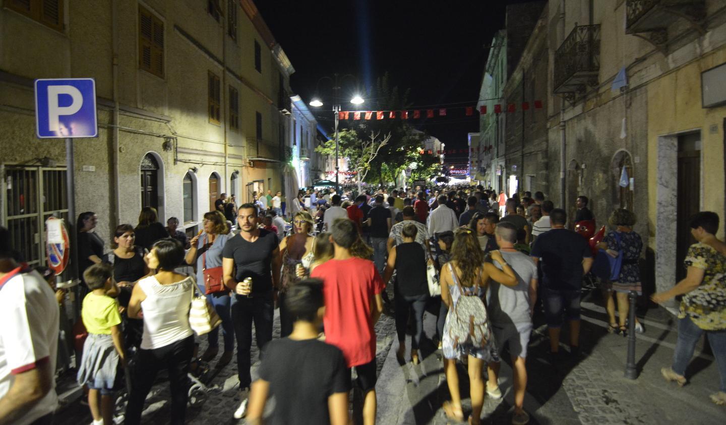 Rissa a Calici di stelle: 32enne finisce in ospedale 
