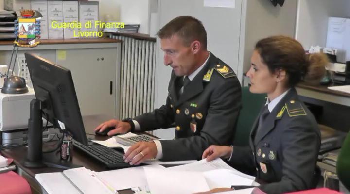 Società di abbigliamento sportivo non paga l'Iva, scatta il sequestro dei beni