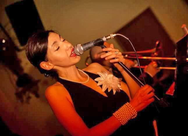 Sul palco ai Giardini ducali Elisa Aramonte Trio tra jazz e canzoni swing