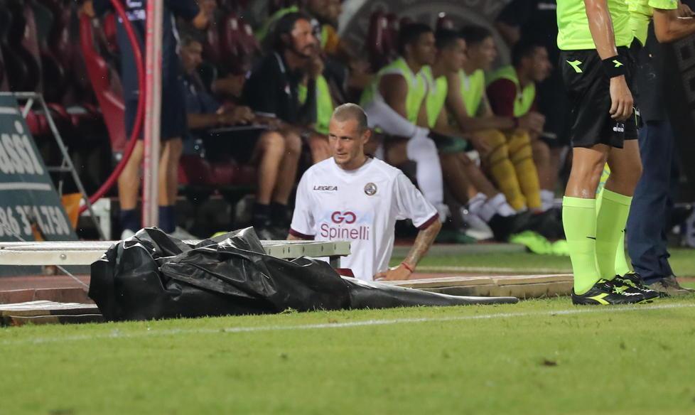 Diamanti fuori 20 giorni: «Picchiavano duro se fossi rimasto in campo me li sarei mangiati» 