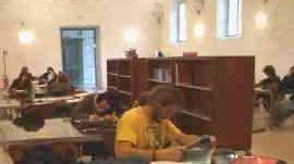 Agorà, orari ristretti e pochi servizi