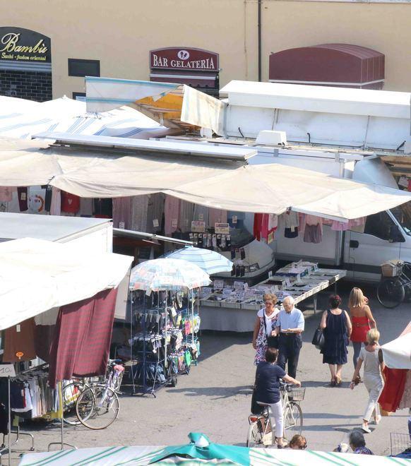Il mercato del lunedì: intesa vicina per le bancarelle 