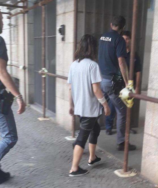 La rapinatrice dei negozi finisce in cella al Don Bosco