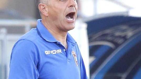 Mister Maraia vuole vedere a che punto sono i granata