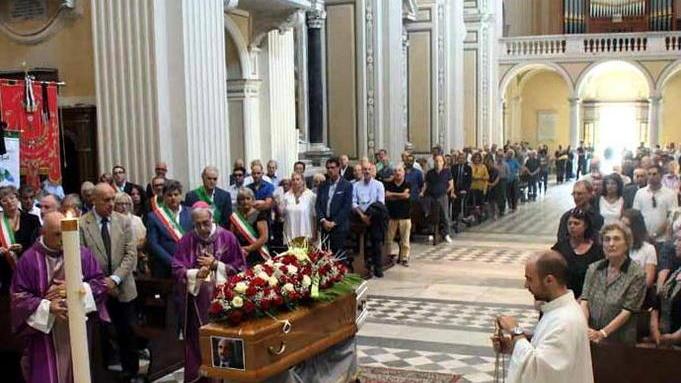 I funerali di Franco Gussoni «Un uomo stimato da tutti»