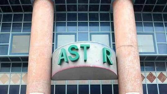 Ex Astor chiuso e in degrado. Una ferita nel centro città