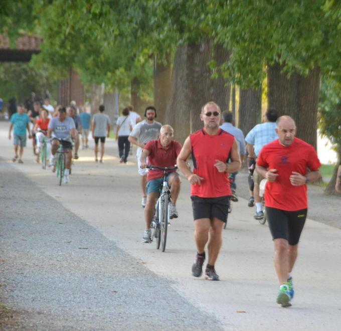 Il giro di Mura diventa un momento sociale 