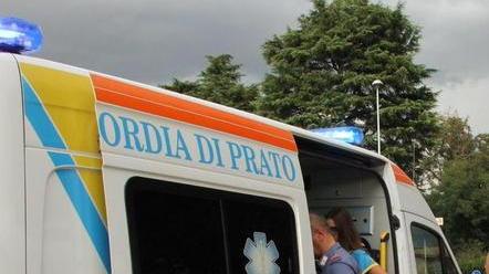 Anziano esce di strada e muore al Macrolotto
