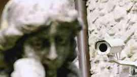 L’occhio elettronico ora vede le tombe
