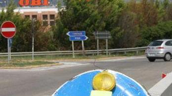Ciclisti sbagliano strada e finiscono sulla FiPiLi
