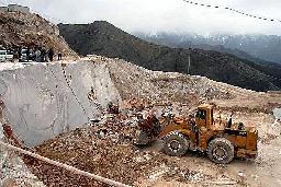 L'economia tira il freno: lapideo in crisi nera