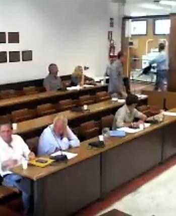 Bernardi: sindaco fenomeno E De Pasquale lascia il consiglio 