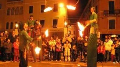Spettacoli, giocolieri e cibo Filetto si tuffa nel Medioevo