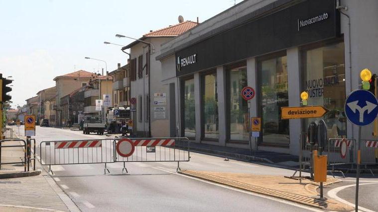 Via Roncioni senz’auto per lavori fino a sabato