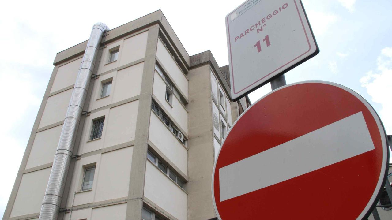 Uno scorcio del vecchio ospedale Misericordia e Dolce