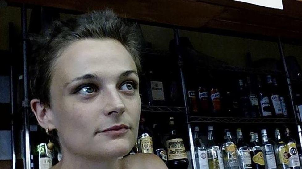 «Paga a meno di 4 euro l’ora. Con molestie»
