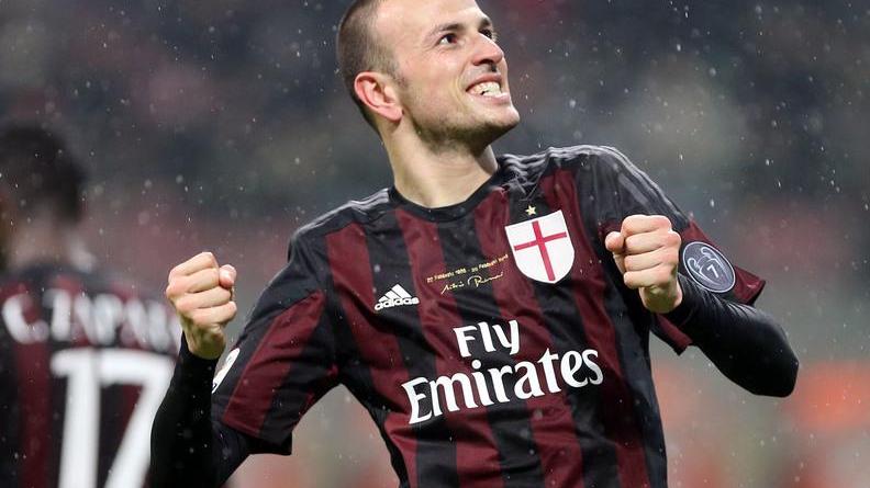 Si stringe per Antonelli e a centrocampo torna di moda Bjarnason