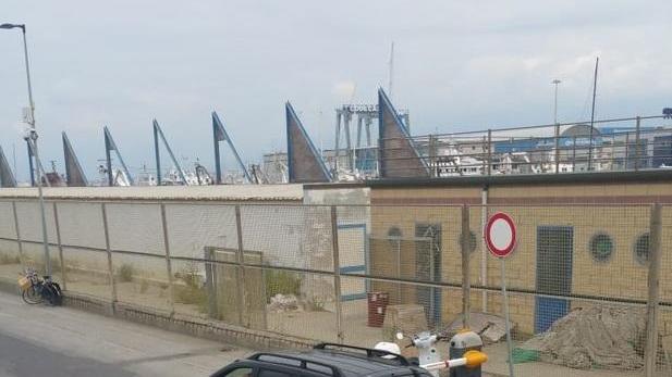Forza la sbarra al Muraglione incastrato da un video